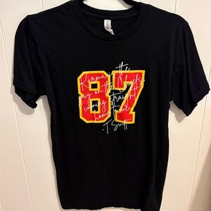 Taylor Swift “Karma is the guy on the Chiefs” Tee